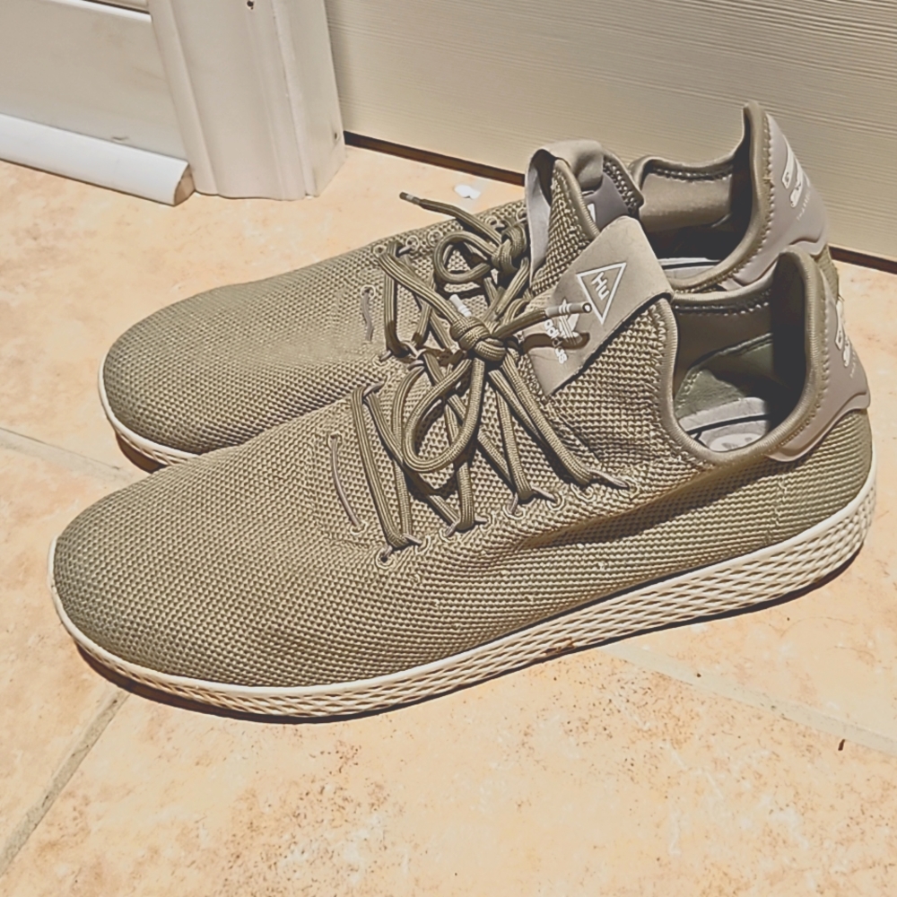 Adidas Pharrell Human Race
